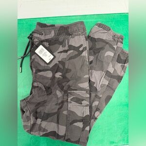 Men's Gray Camouflage Cargo Pants
